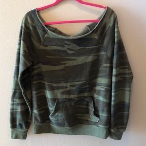 Alternative Apparel Camo sweatshirt